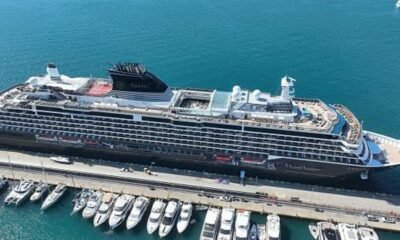 Luxury Cruise Passengers